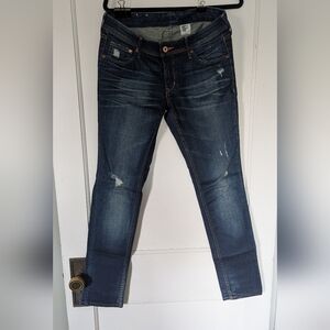 H&M Women's Distressed Skinny Leg Denim